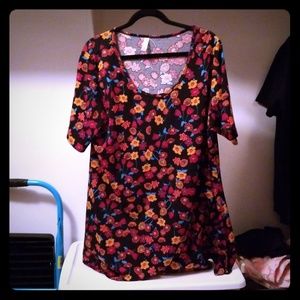 Flower print LulaRoe Perfect tee